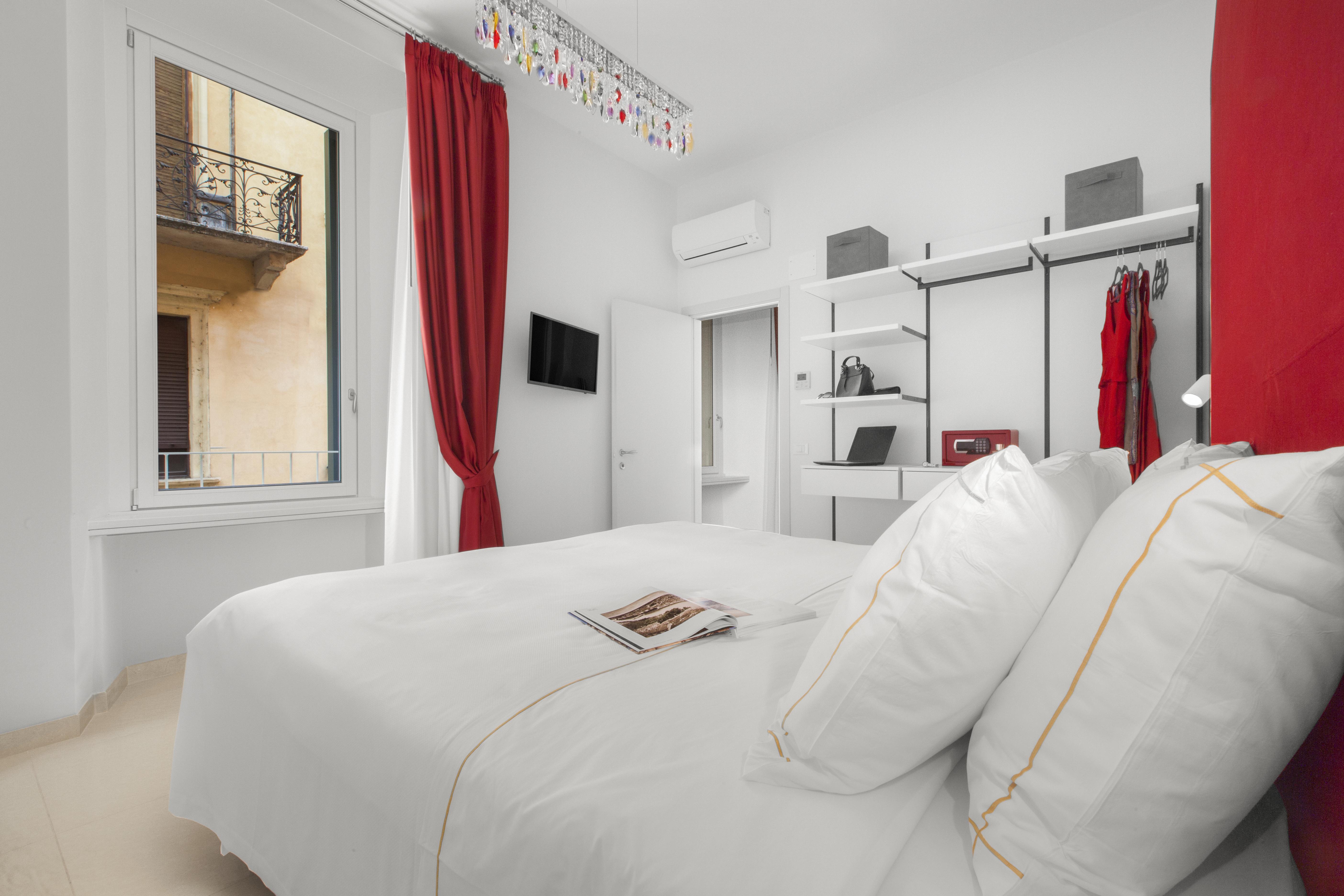 โอเปรา เรอแล เดอ ชาร์ม Aparthotel เวโรนา ภายนอก รูปภาพ