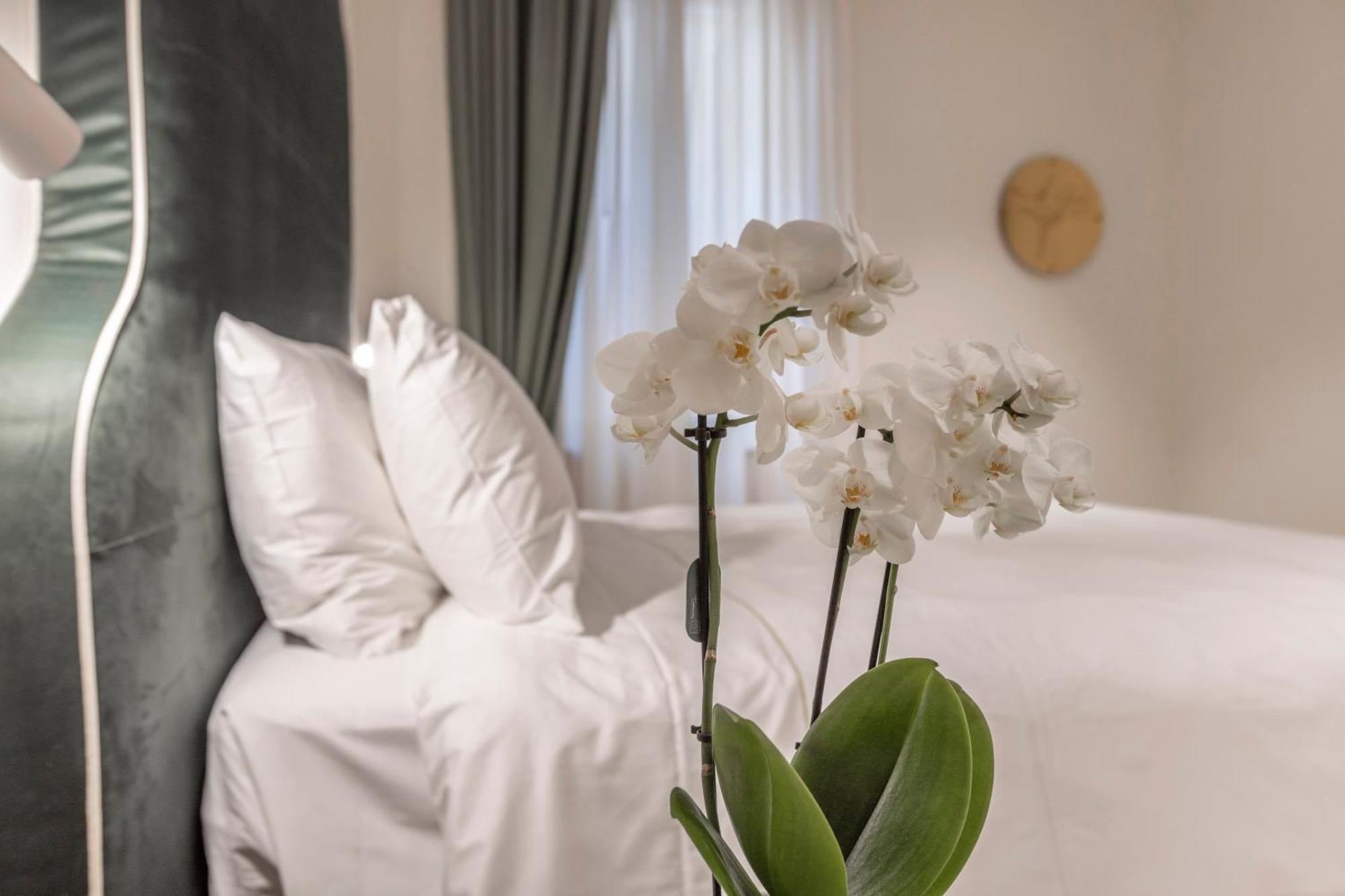 โอเปรา เรอแล เดอ ชาร์ม Aparthotel เวโรนา ภายนอก รูปภาพ